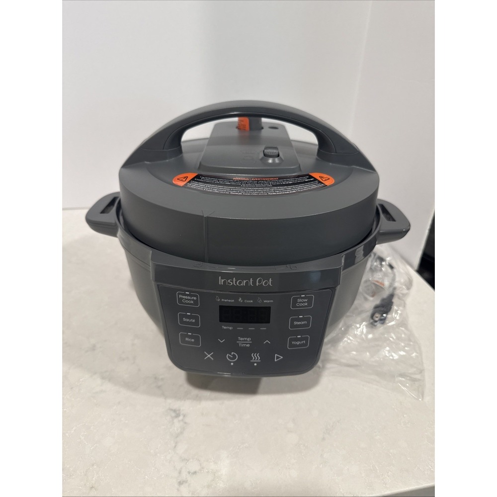 (Z288) New Instant Pot 4QT RIO Mini 7-in-1 Multi-Cooker Pressure 4 Quarts Black